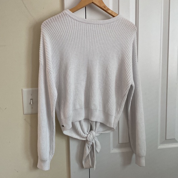 Hollister Women Sweater - Picture 4 of 5